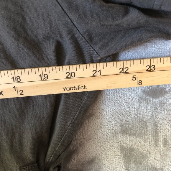 Forever 21 Women T-Shirt Size 0X “wild and free” Side Drawstrings Distressed - Picture 13 of 16